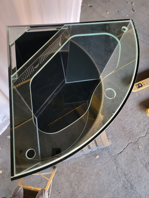 AQUA VIM Reef-Ready Corner Aquarium with Hand-Crafted Cabinet